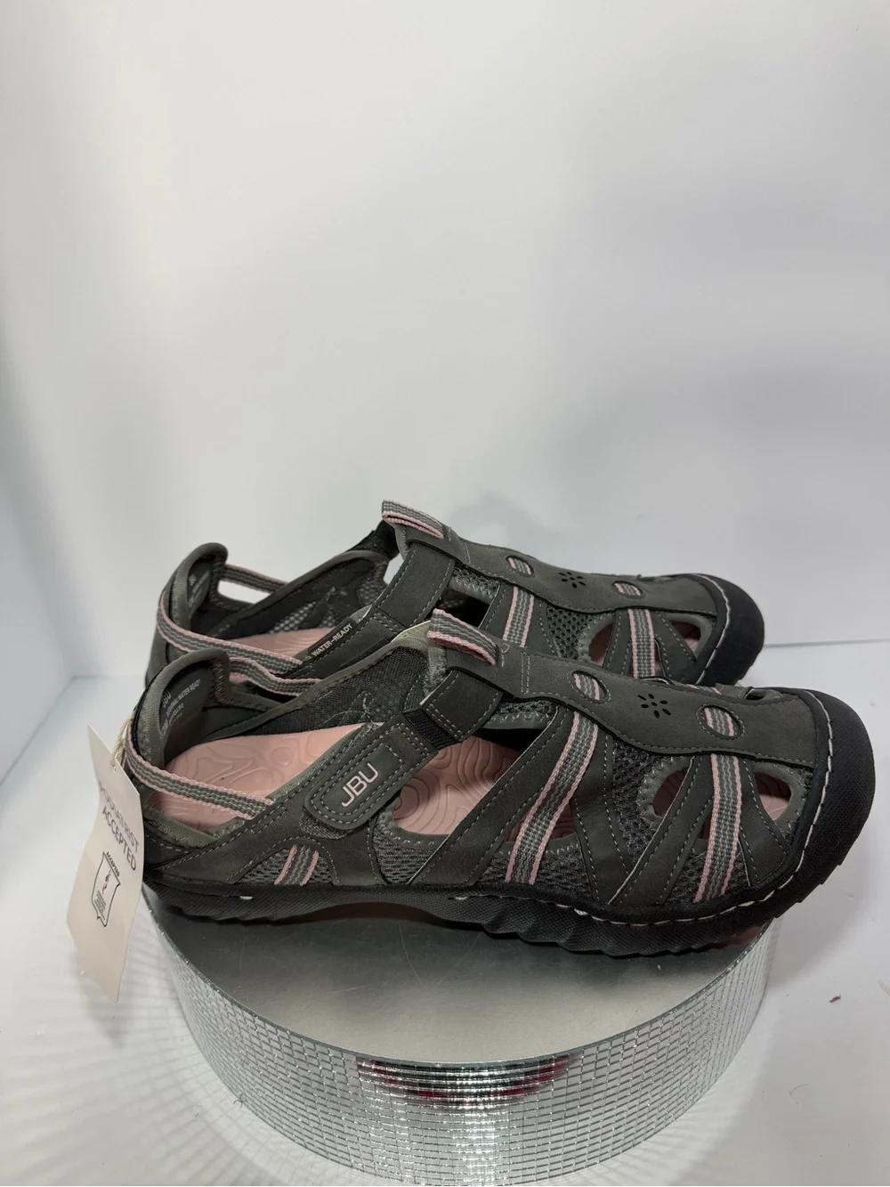 Women Closed-Toe Active Sandal in Gray with Pink Trim size 12 NWT